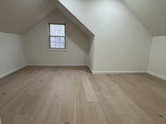 5th image of 86 Hackett Blvd 2