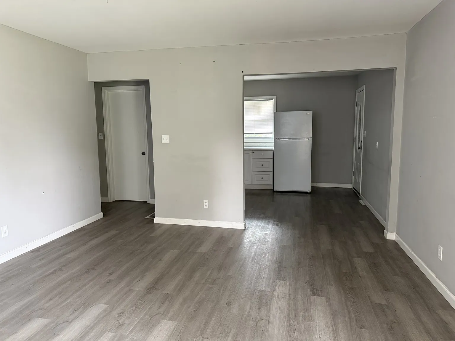 2 bed, 900 sqft, $1,400 — Photo 1