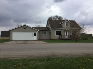 101 Greenwood Ave W, Hector, MN 55342