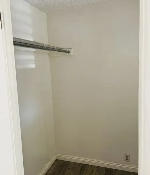 2371 Edgewater Ter — Photo 5