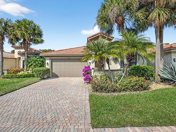 2nd image of 9804 Isles Cay Drive