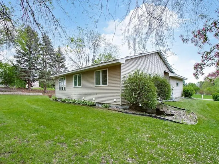 5410 Hyland Greens Dr — Photo 15