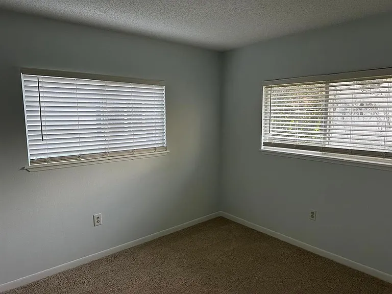 11248 SW 76th Ter — Photo 9