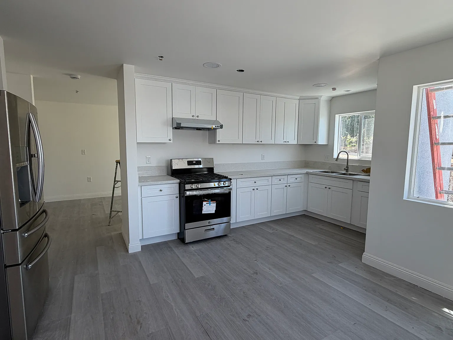 3 bed, 1600 sqft, $3,600 — Photo 3