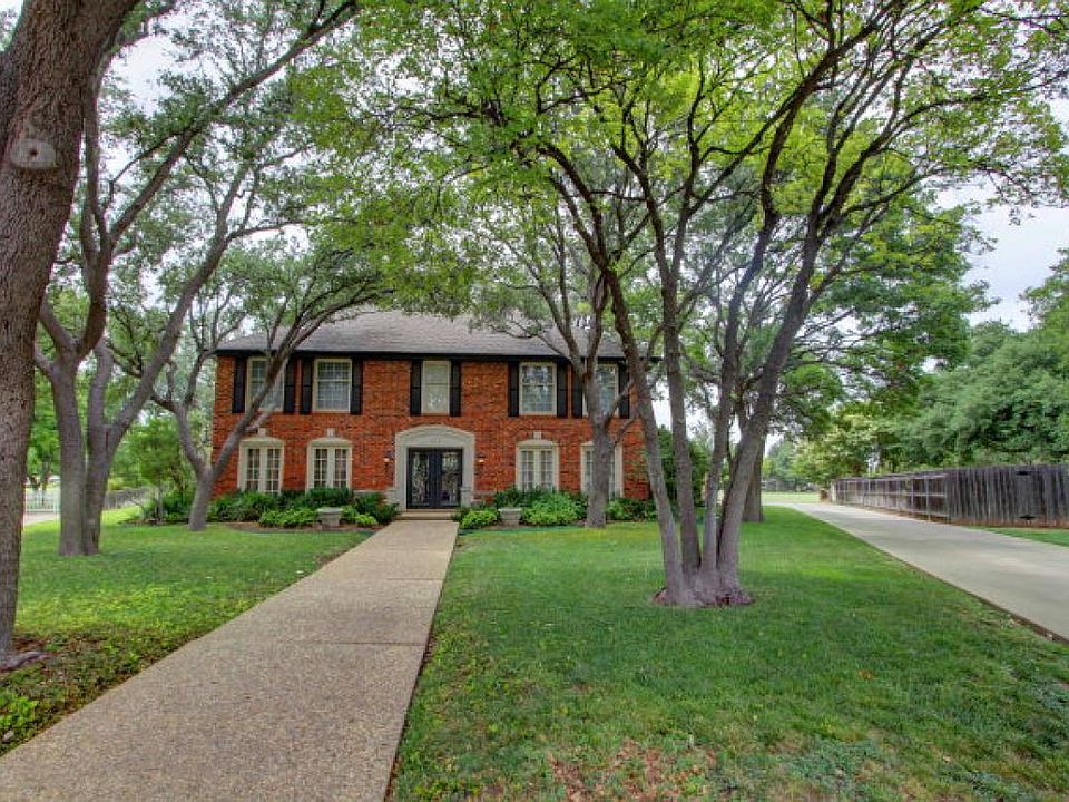 1st image of 2114 Club Lake Ct