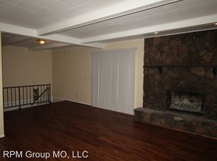 1918 S Thelma Ave, Springfield, MO 65807