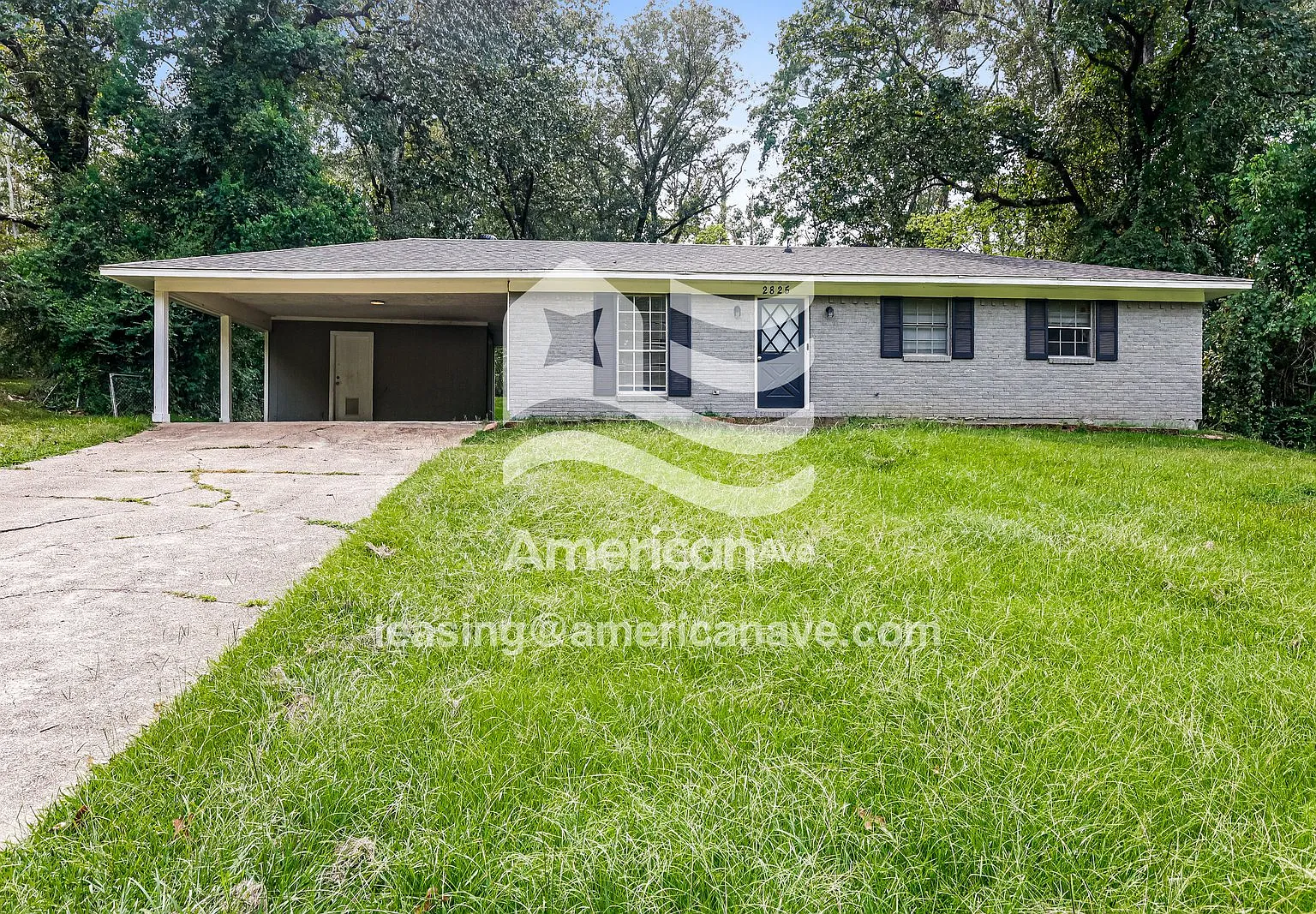 3 bed, 2.0 bath, 1045 sqft, $922 — Photo 1