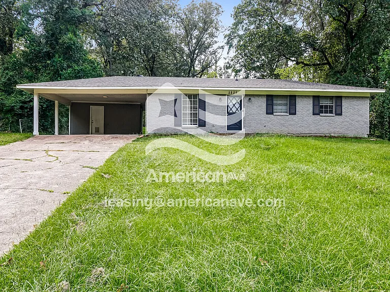 845683_001_front_view_1.jpg