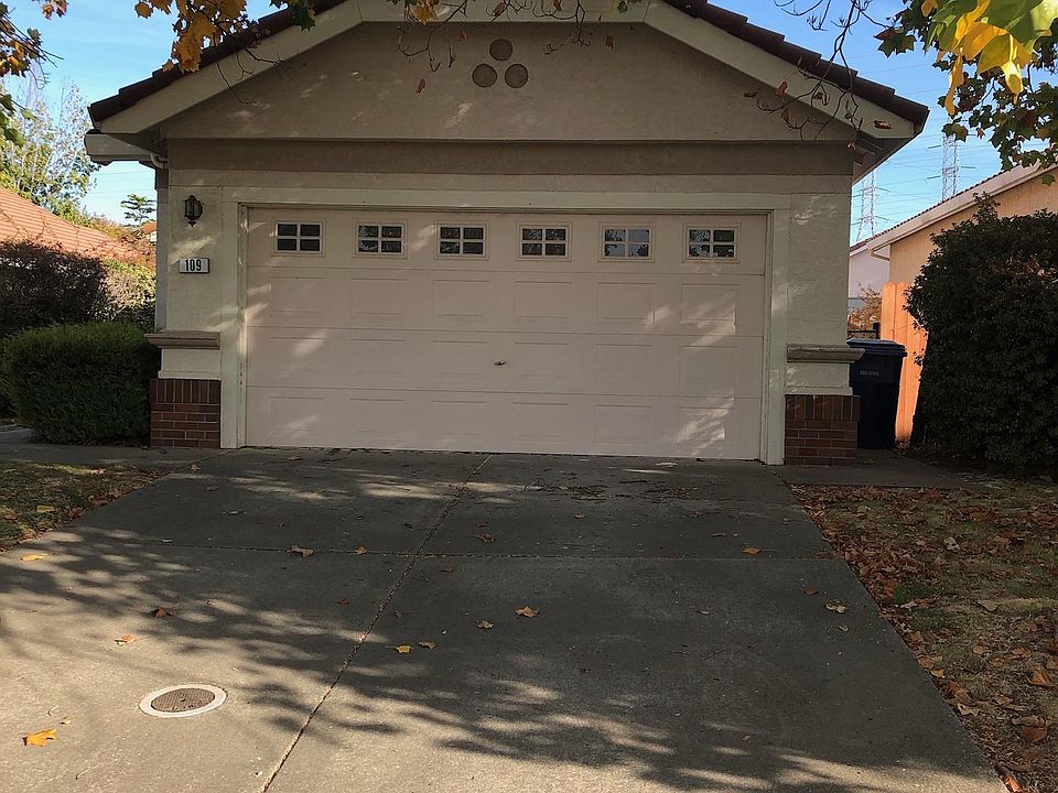 1st image of 109 Sedgeford Way
