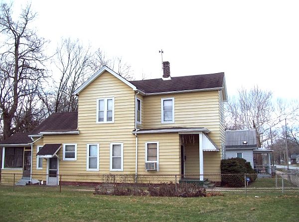 2nd image of 302 S Webster St