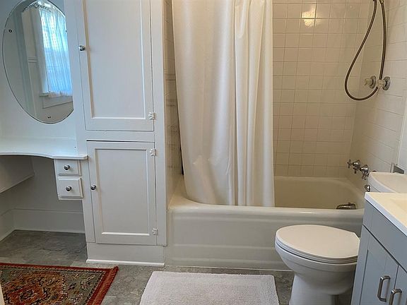 4th image of 806 Virginia Pl #806