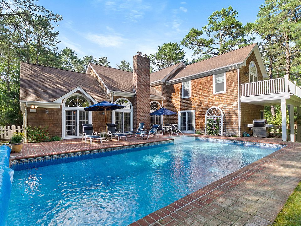1st image of 33 Park Cir