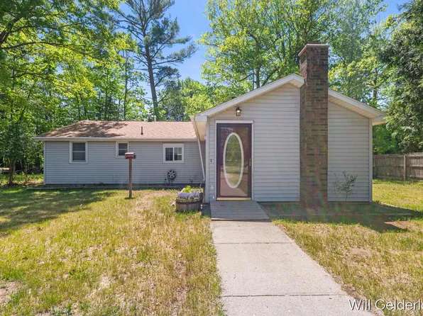 18519 Arthur Rd, Big Rapids, MI 49307