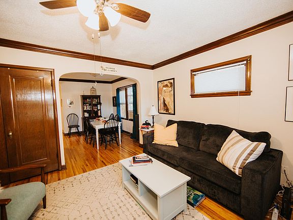 5th image of 1630 Marshall Ave APT 8