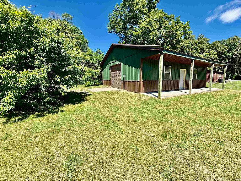 Listing photo 4
