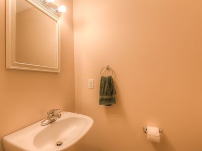 1305 S Osage Village Ct, Independence, MO, 64057