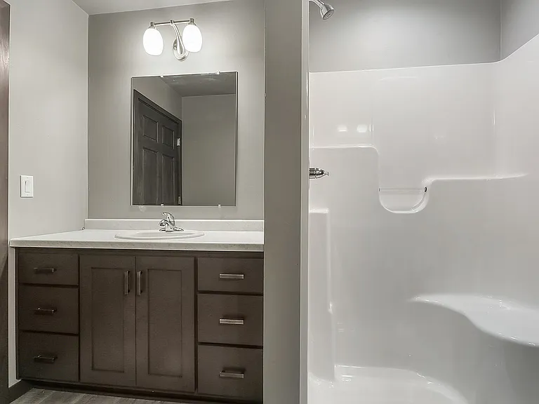 635 Diversity Dr — Photo 14