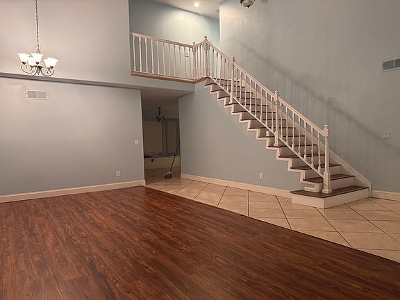 4th image of 40169 White Leaf Ln