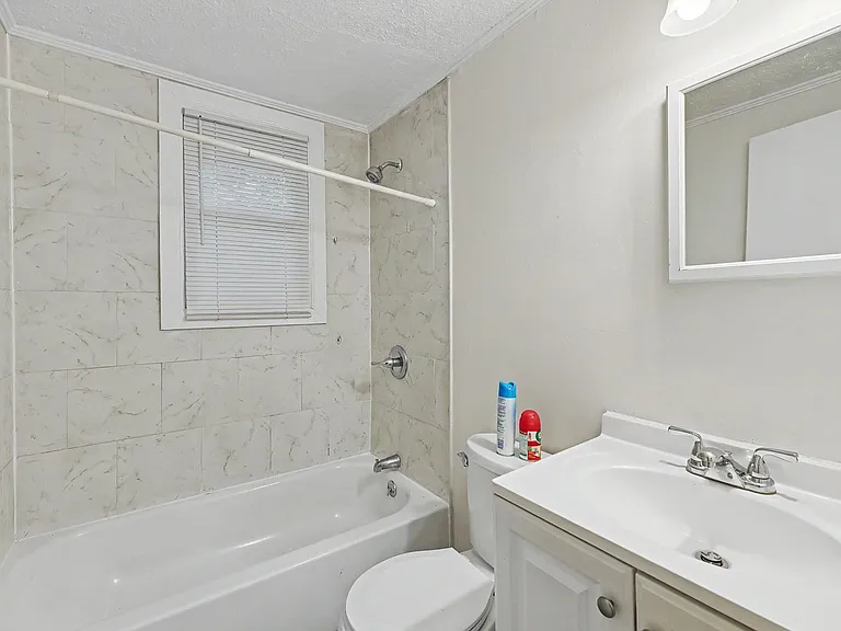4202 Barnwell St — Photo 8