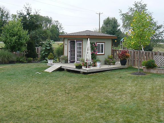 4th image of 440 Heartland Meadows Ct