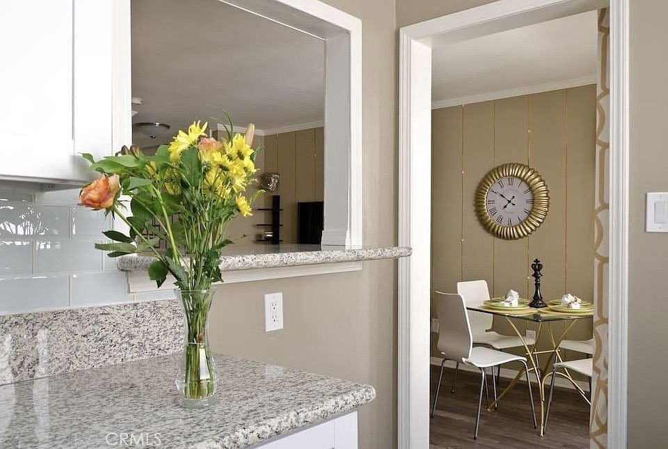 1st image of 960 Larrabee St APT 219