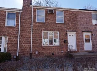 4002 44th St, Long Island City, NY 11104