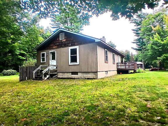 3rd image of 151 Cooper Road