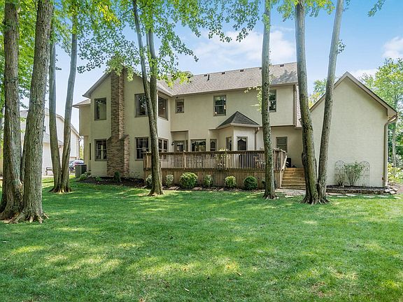 5th image of 1018 Egret Ct