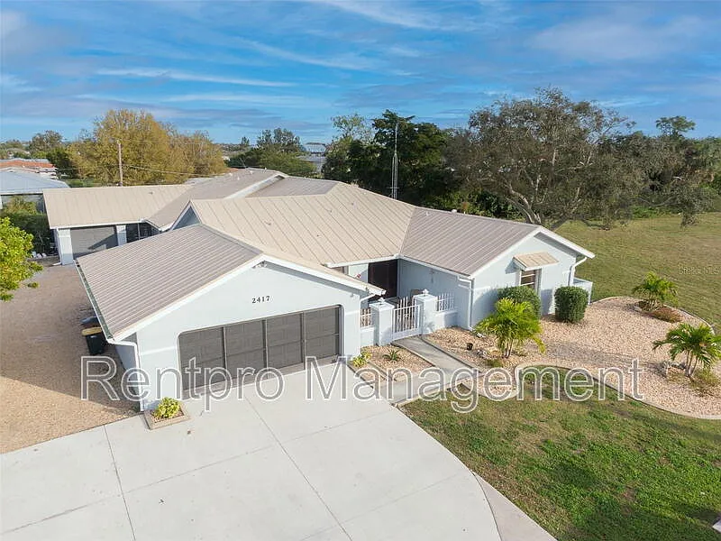 2417 Magdalina Dr #C