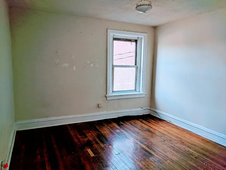 518 W. Grace St.* — Photo 58