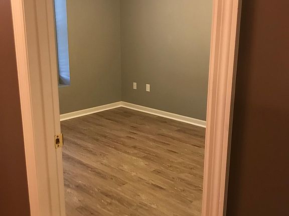 2nd image of 4177 Vitek Dr