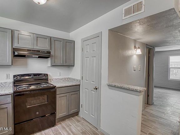 5th image of 3702 Keltner Ave #8