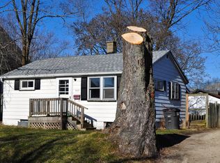 909 Forrest St, Danville, IL 61832