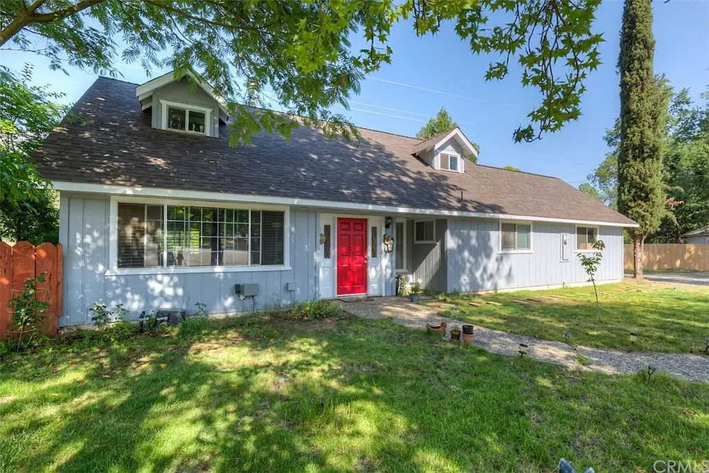 160 Fairhill Dr photo 1