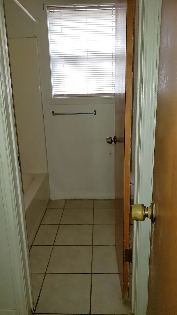 2 bed, 891 sqft, $950 — Photo 4