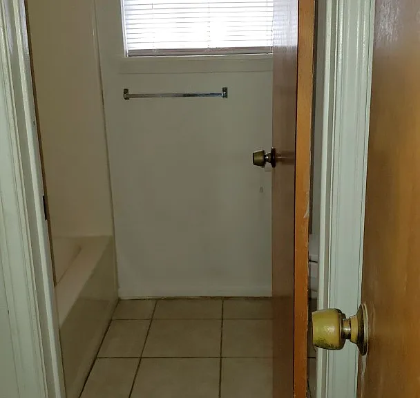 923 Dryden Ave — Photo 4