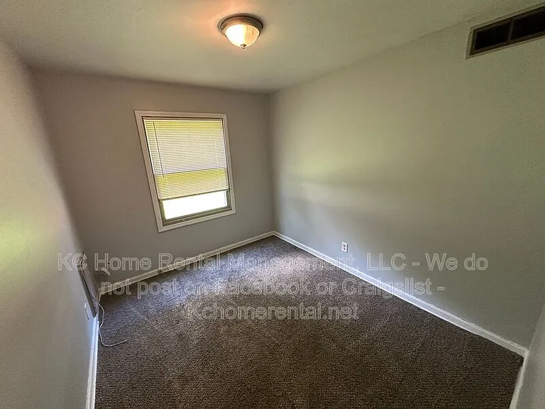 5160 Halsey St — Photo 27