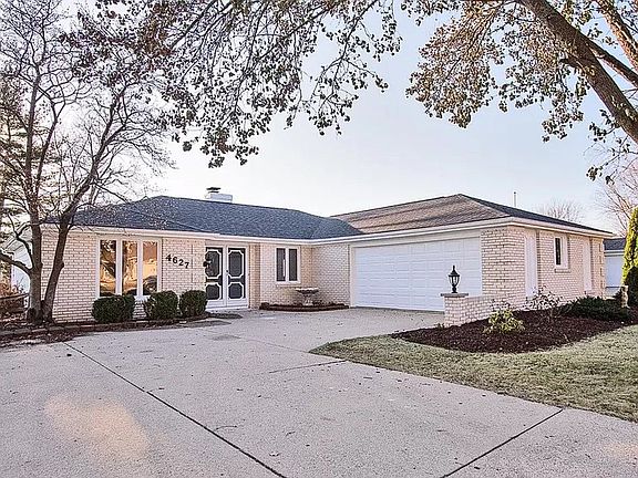 2nd image of 4627 Oak Creek Dr