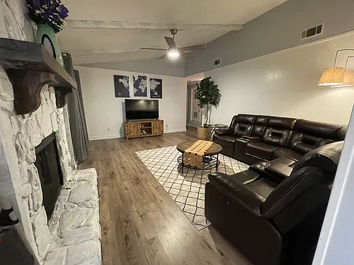 2 Dorchester Ct Photo 1