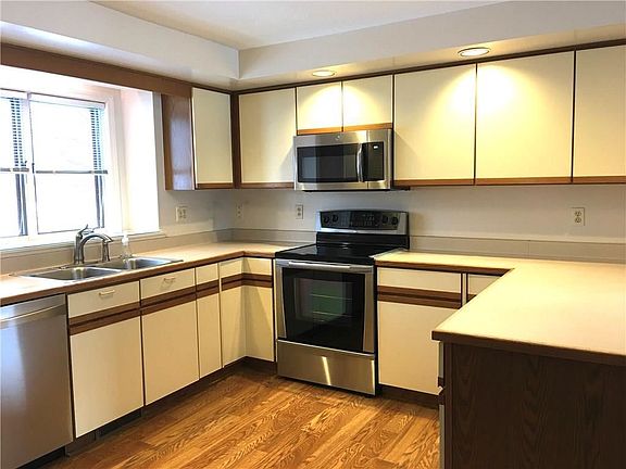 4th image of 6 Stonebridge Cres