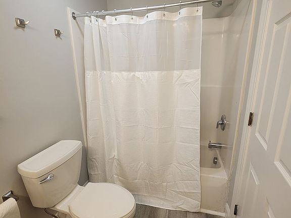 3rd image of 62 W Allen St #B
