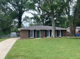 113 Warwick Dr, Prattville, AL 36066