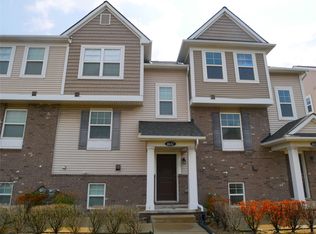 4637 Bradley Cir, Troy, MI 48085