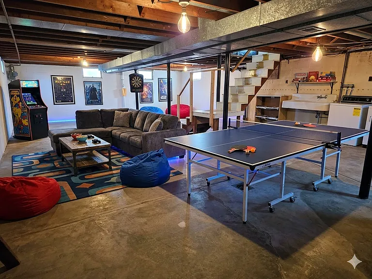 236 W Granada Ave — Photo 22