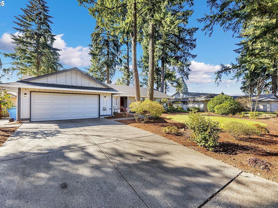 1st image of 2114 NE Village Green Dr
