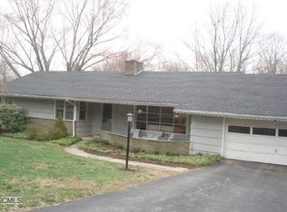 17 Frost Hill Rd, Trumbull, CT 06611