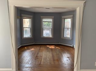 10 Kittredge St APT 1, Boston, MA 02131