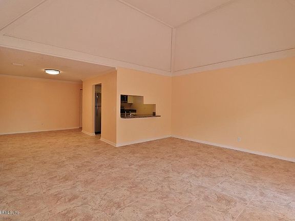 5th image of 3866 Campenero Ct Unit 8