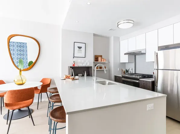 147-40 Archer Avenue image 1 of 11