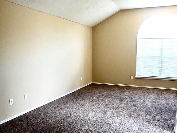 5th image of 22211 Queenbury Hills Dr